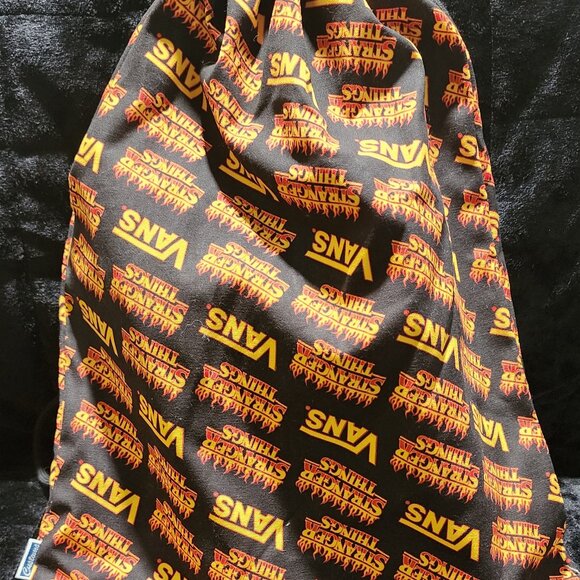 VANS x Stranger Things Classic Slip-on Limited Addition **Hell Fire Custom Prin - Picture 10 of 10